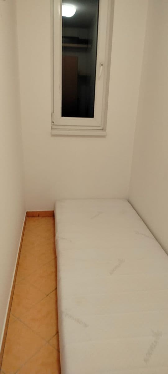 Studio flat to rent, 45 m², Zrzavého, Prague, Prague Studio flat to rent, 45 m², Zrzavého, Prague, Prague