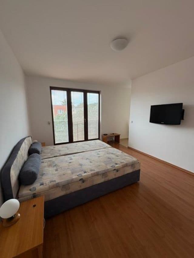 Studio flat to rent, 37 m², K Lučinám, Prague, Prague Studio flat to rent, 37 m², K Lučinám, Prague, Prague