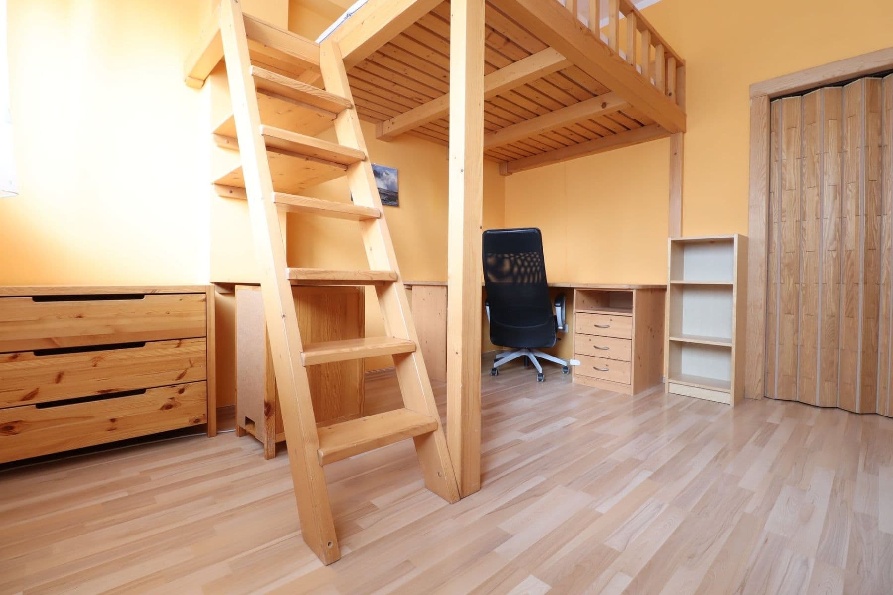 1 bedroom with open-plan kitchen flat to rent, 46 m², U bazénu, Prague, Prague 1 bedroom with open-plan kitchen flat to rent, 46 m², U bazénu, Prague, Prague