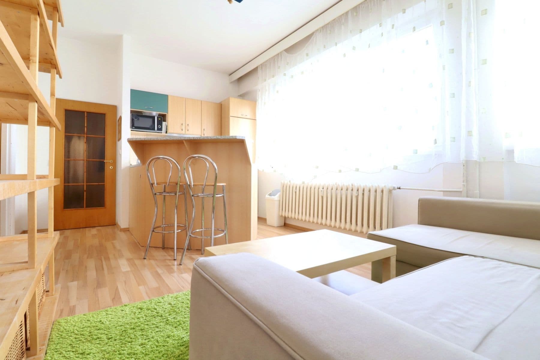 1 bedroom with open-plan kitchen flat to rent, 46 m², U bazénu, Prague, Prague 1 bedroom with open-plan kitchen flat to rent, 46 m², U bazénu, Prague, Prague