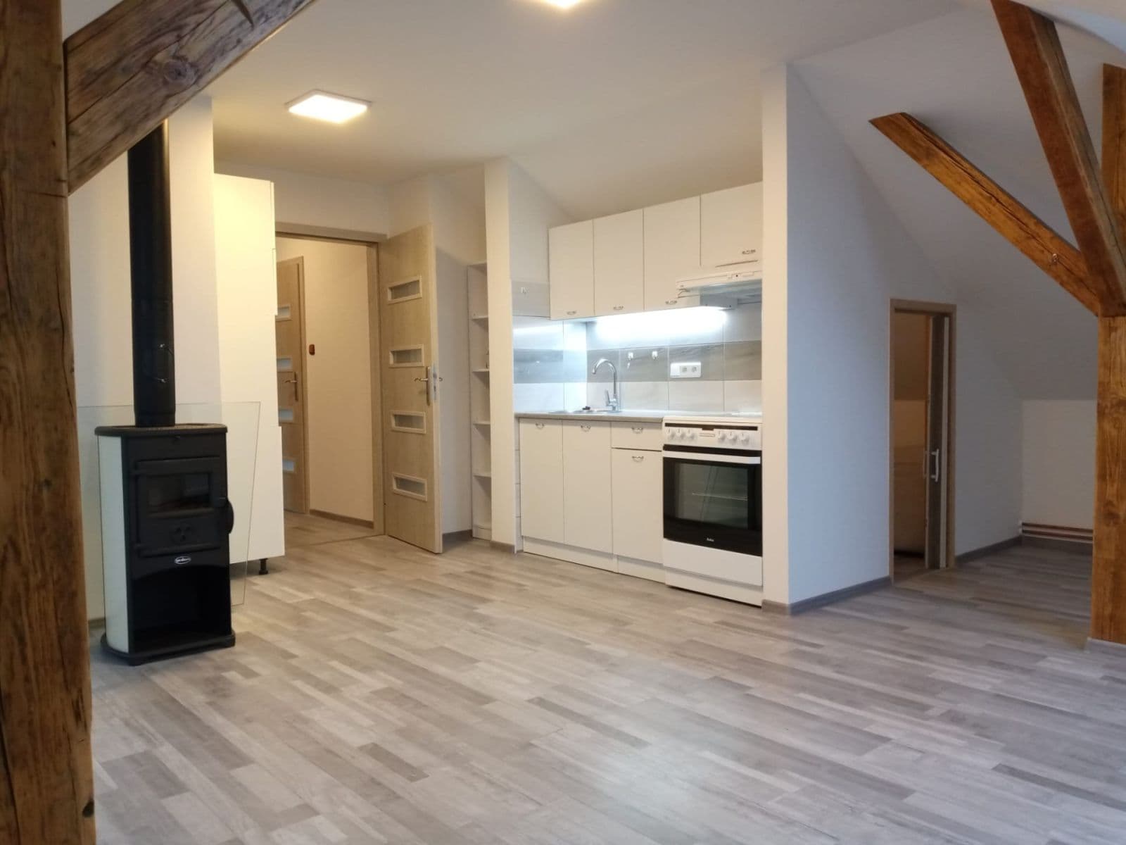 1 bedroom with open-plan kitchen flat for sale, 77 m², Sklenářka, Hořovice, Středočeský Region 1 bedroom with open-plan kitchen flat for sale, 77 m², Sklenářka, Hořovice, Středočeský Region