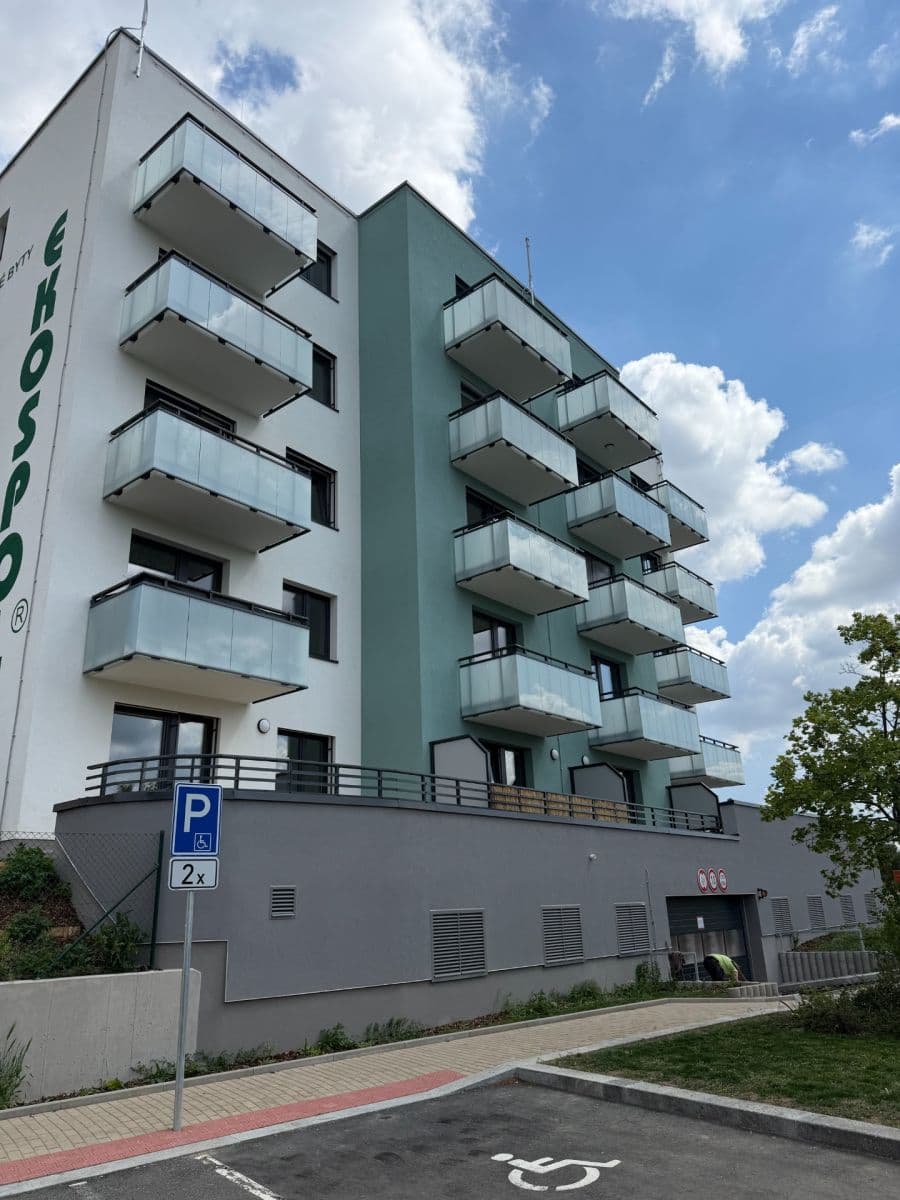1 bedroom with open-plan kitchen flat to rent, 48 m², Strančická, Prague, Prague 1 bedroom with open-plan kitchen flat to rent, 48 m², Strančická, Prague, Prague