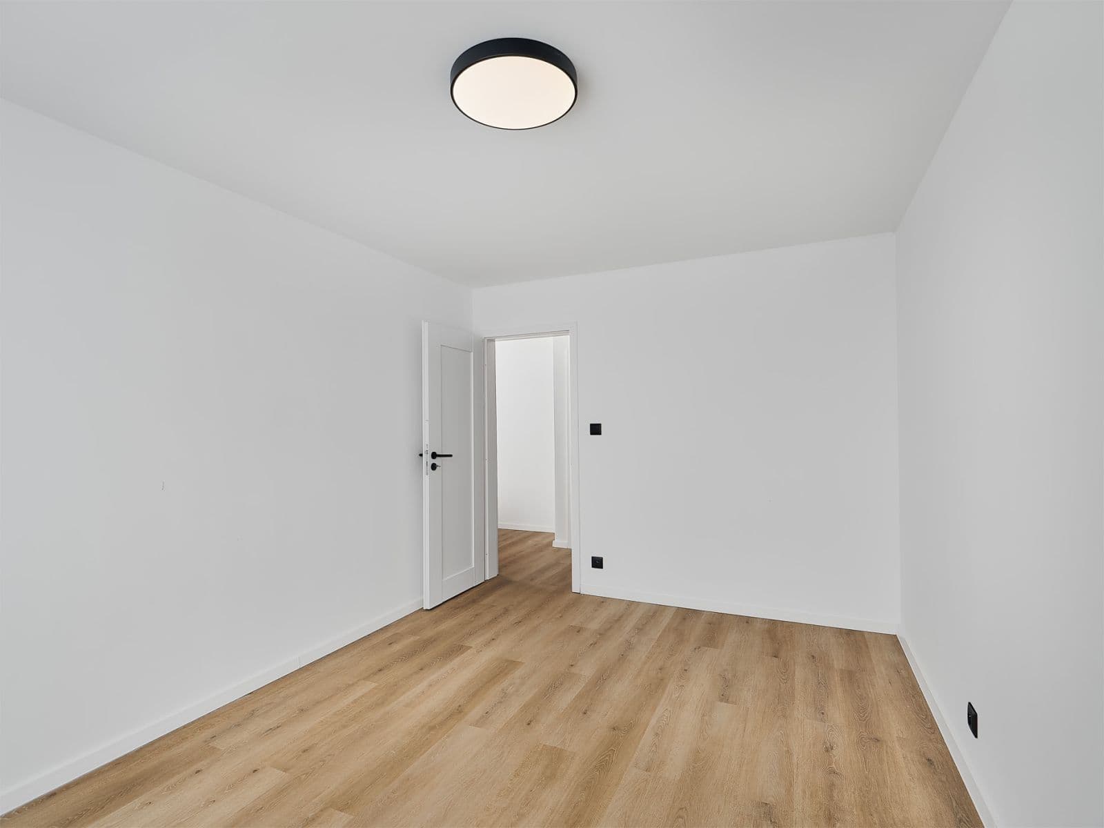 3 bedroom with open-plan kitchen flat for sale, 84 m², Janského, Prague, Prague 3 bedroom with open-plan kitchen flat for sale, 84 m², Janského, Prague, Prague