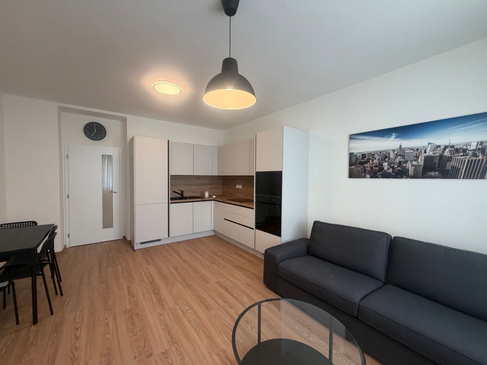 2 bedroom with open-plan kitchen flat to rent, 87 m², U Jezerky, Prague, Prague 2 bedroom with open-plan kitchen flat to rent, 87 m², U Jezerky, Prague, Prague