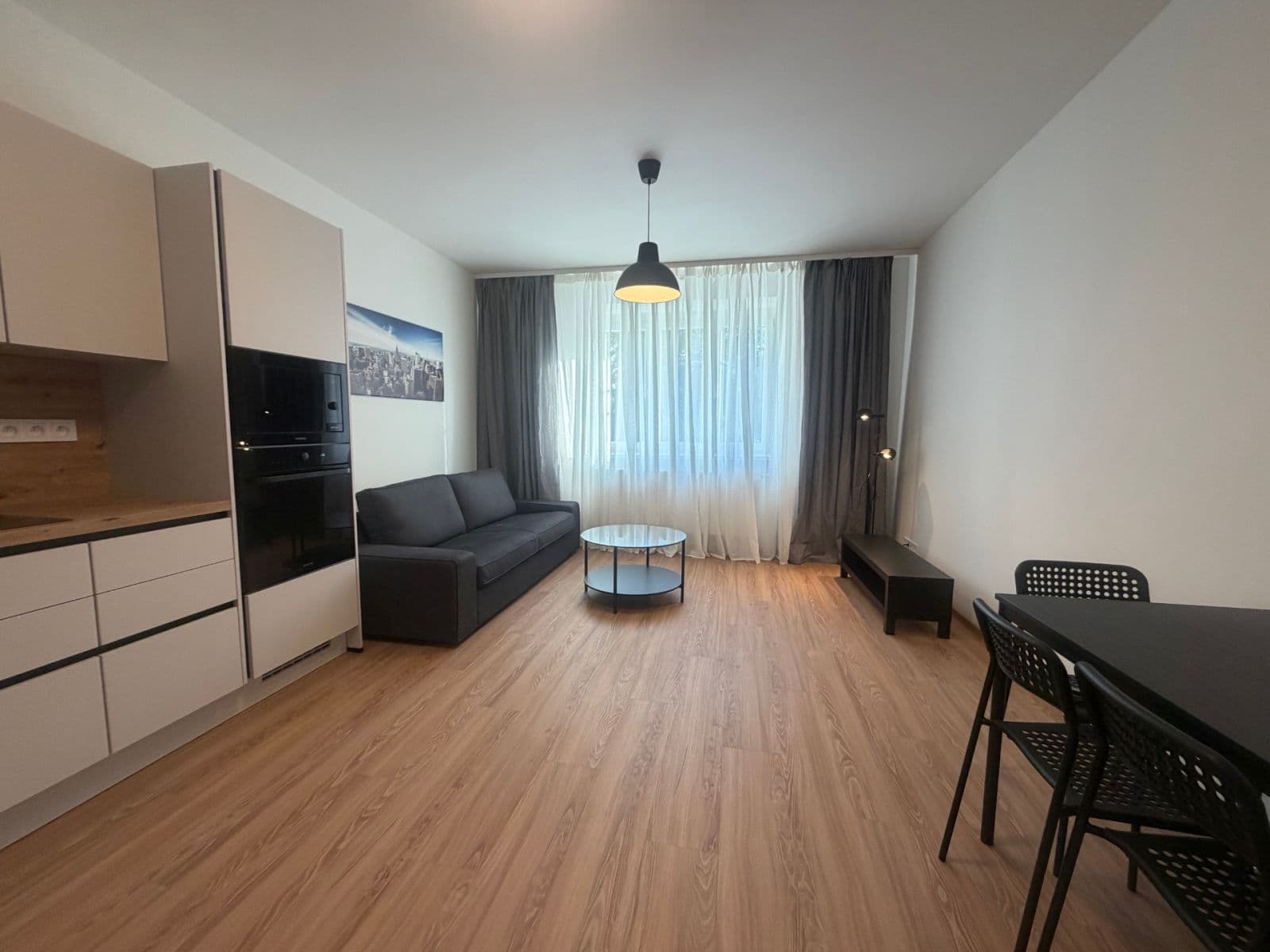2 bedroom with open-plan kitchen flat to rent, 87 m², U Jezerky, Prague, Prague 2 bedroom with open-plan kitchen flat to rent, 87 m², U Jezerky, Prague, Prague