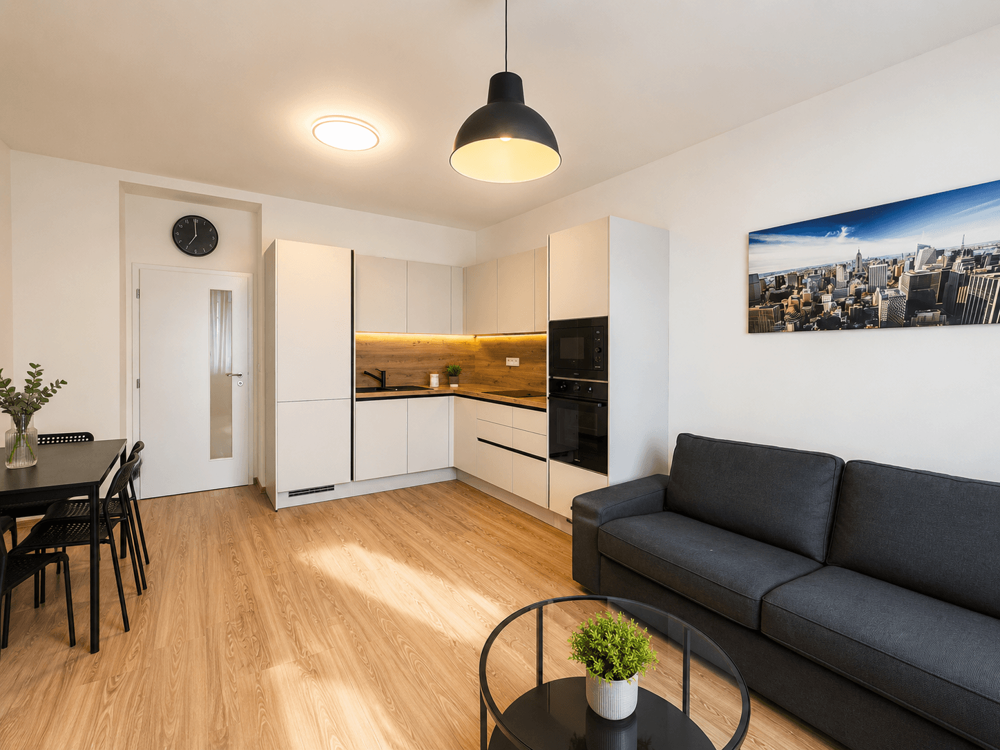 2 bedroom with open-plan kitchen flat to rent, 87 m², U Jezerky, Prague, Prague 2 bedroom with open-plan kitchen flat to rent, 87 m², U Jezerky, Prague, Prague
