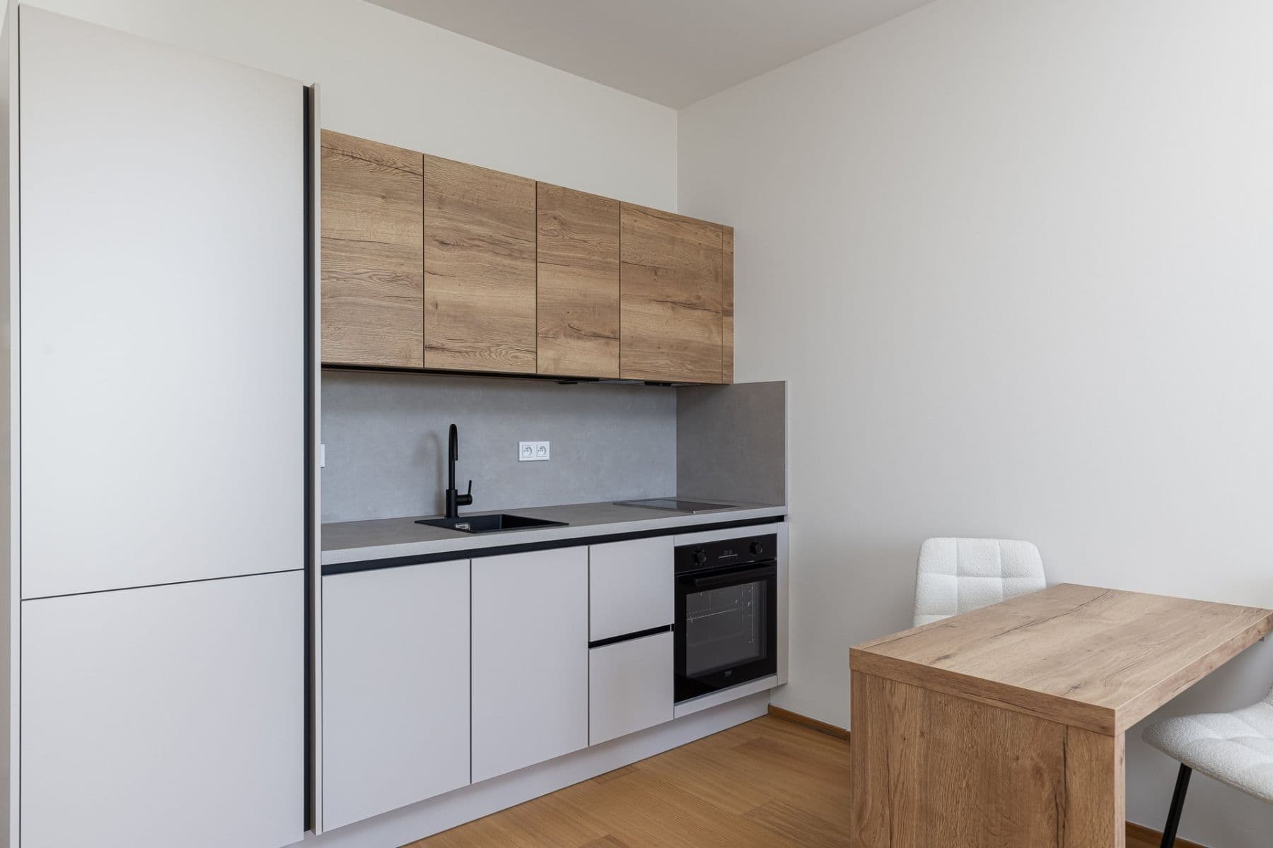Studio flat to rent, 36 m², V třešňovce, Prague, Prague Studio flat to rent, 36 m², V třešňovce, Prague, Prague