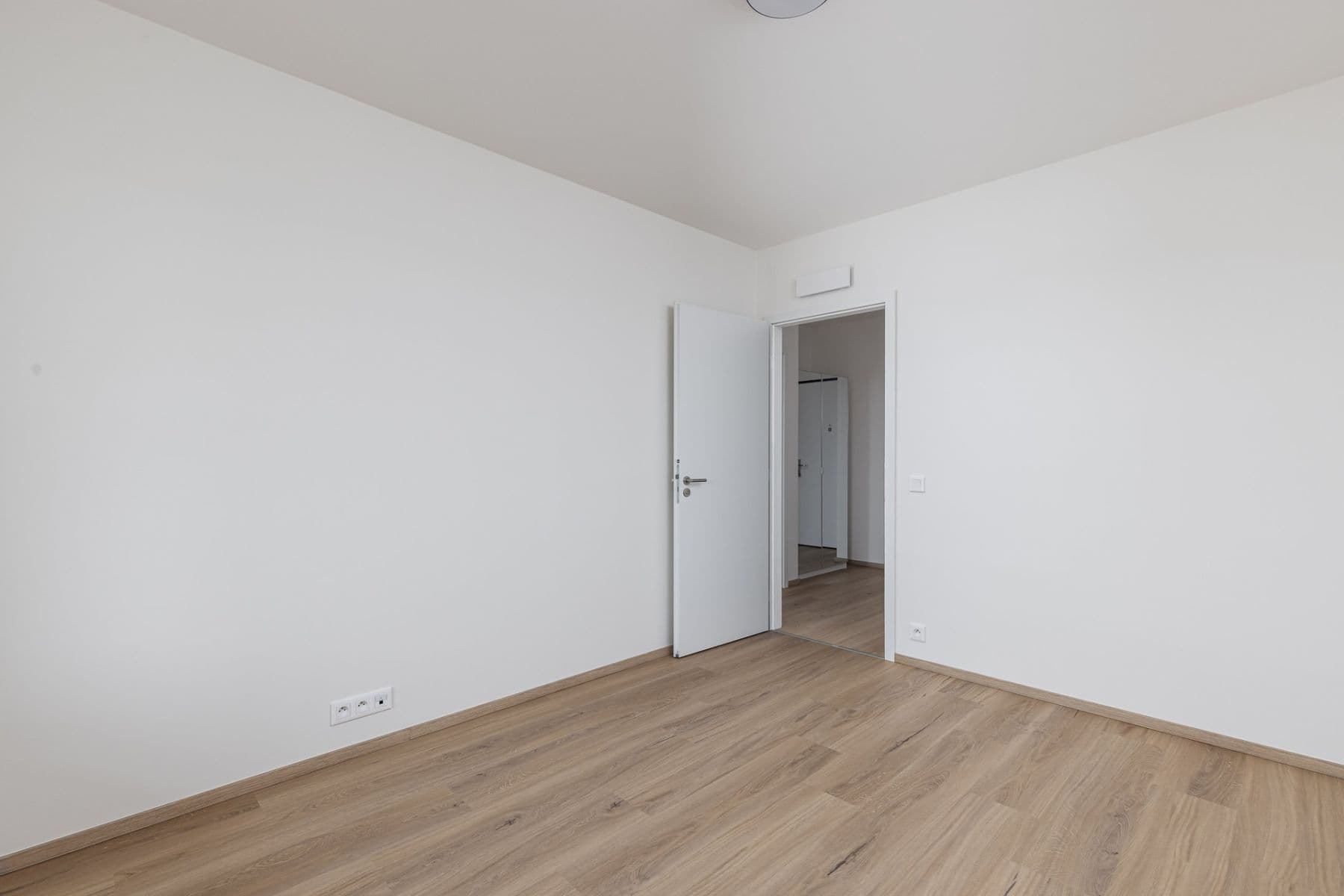 1 bedroom with open-plan kitchen flat to rent, 52 m², Waltariho, Prague, Prague 1 bedroom with open-plan kitchen flat to rent, 52 m², Waltariho, Prague, Prague