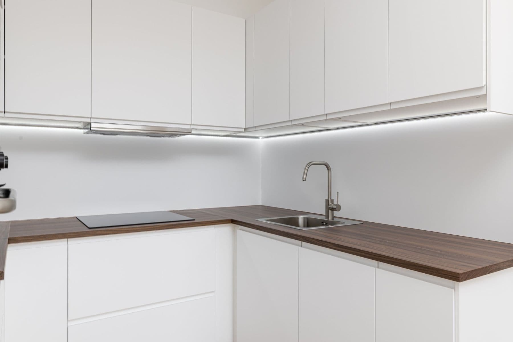 1 bedroom with open-plan kitchen flat to rent, 52 m², Waltariho, Prague, Prague 1 bedroom with open-plan kitchen flat to rent, 52 m², Waltariho, Prague, Prague