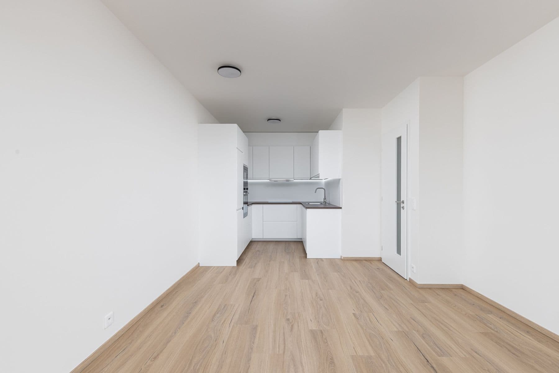 1 bedroom with open-plan kitchen flat to rent, 52 m², Waltariho, Prague, Prague 1 bedroom with open-plan kitchen flat to rent, 52 m², Waltariho, Prague, Prague