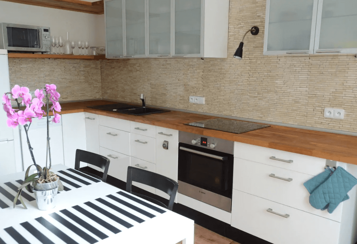 1 bedroom with open-plan kitchen flat to rent, 50 m², Rooseveltova, Prague, Prague 1 bedroom with open-plan kitchen flat to rent, 50 m², Rooseveltova, Prague, Prague