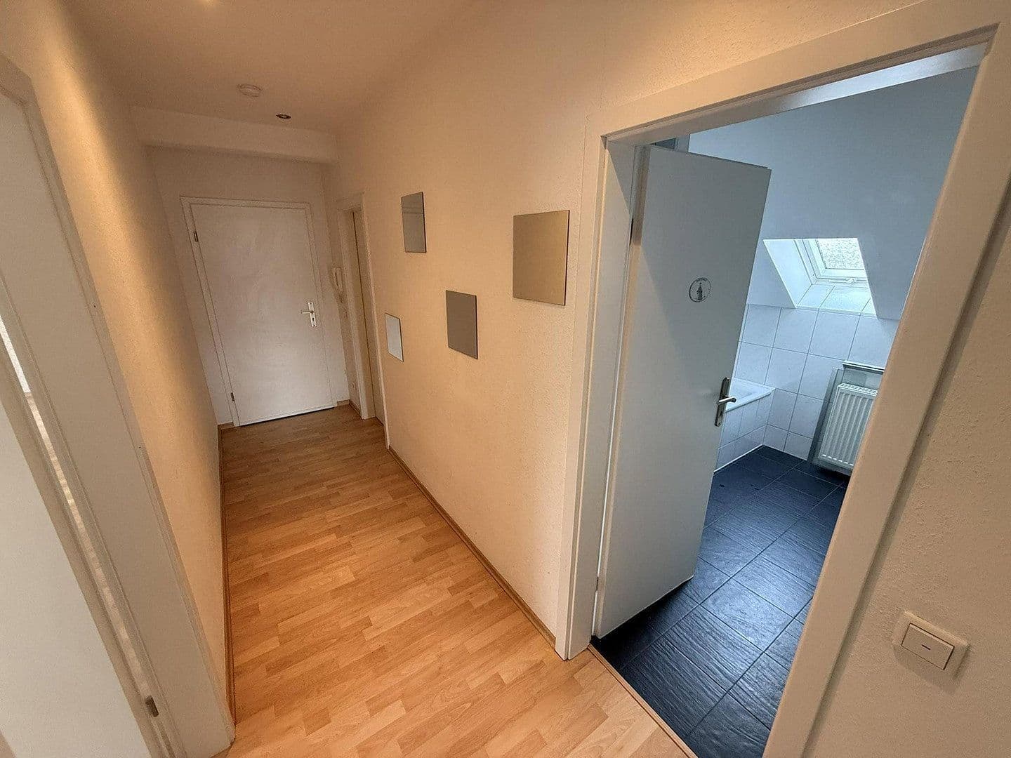1 bedroom with open-plan kitchen flat to rent, 68 m², Krefeld, North Rhine-Westphalia 1 bedroom with open-plan kitchen flat to rent, 68 m², Krefeld, North Rhine-Westphalia