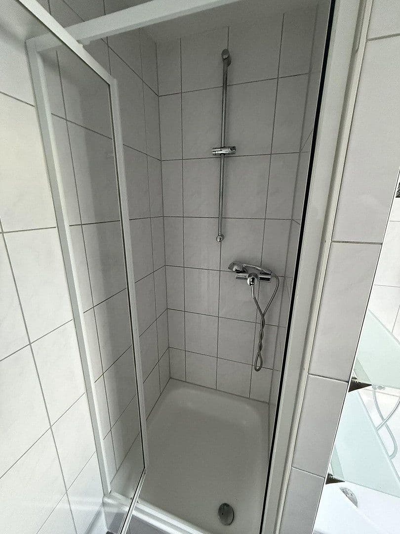 1 bedroom with open-plan kitchen flat to rent, 68 m², Krefeld, North Rhine-Westphalia 1 bedroom with open-plan kitchen flat to rent, 68 m², Krefeld, North Rhine-Westphalia