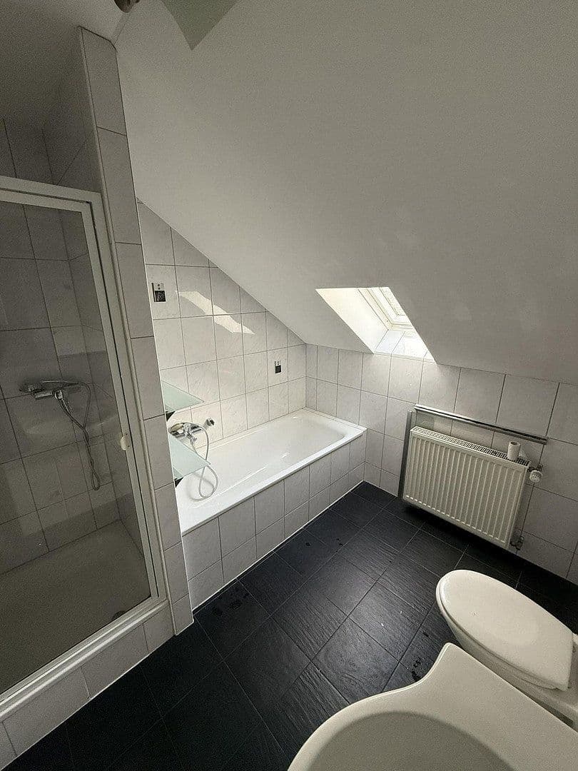 1 bedroom with open-plan kitchen flat to rent, 68 m², Krefeld, North Rhine-Westphalia 1 bedroom with open-plan kitchen flat to rent, 68 m², Krefeld, North Rhine-Westphalia