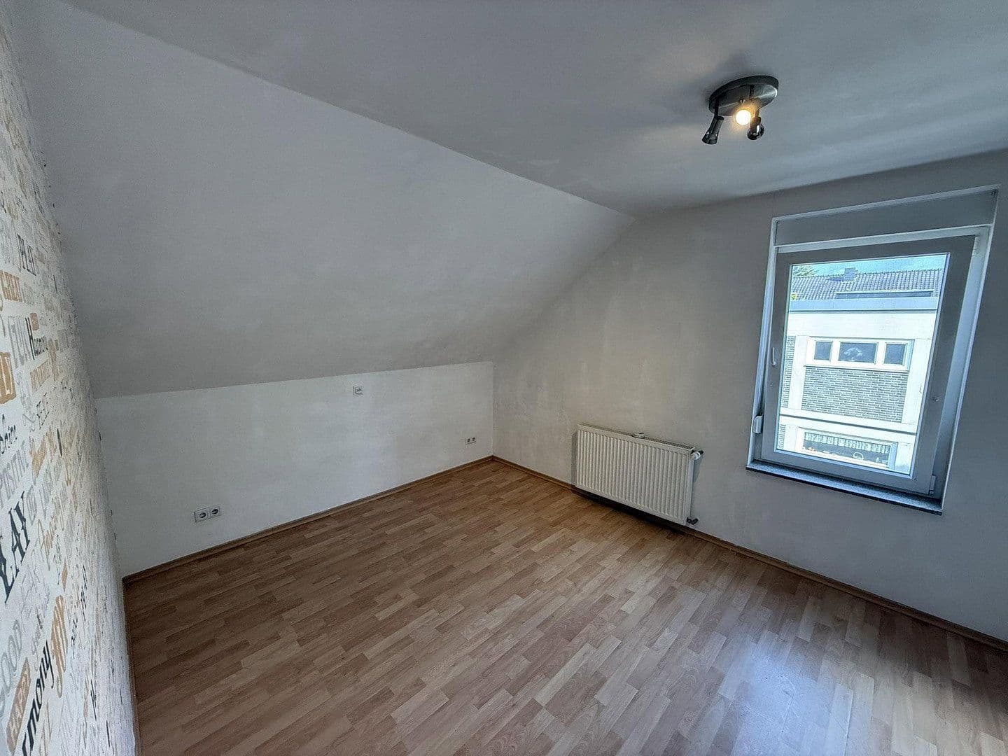 1 bedroom with open-plan kitchen flat to rent, 68 m², Krefeld, North Rhine-Westphalia 1 bedroom with open-plan kitchen flat to rent, 68 m², Krefeld, North Rhine-Westphalia