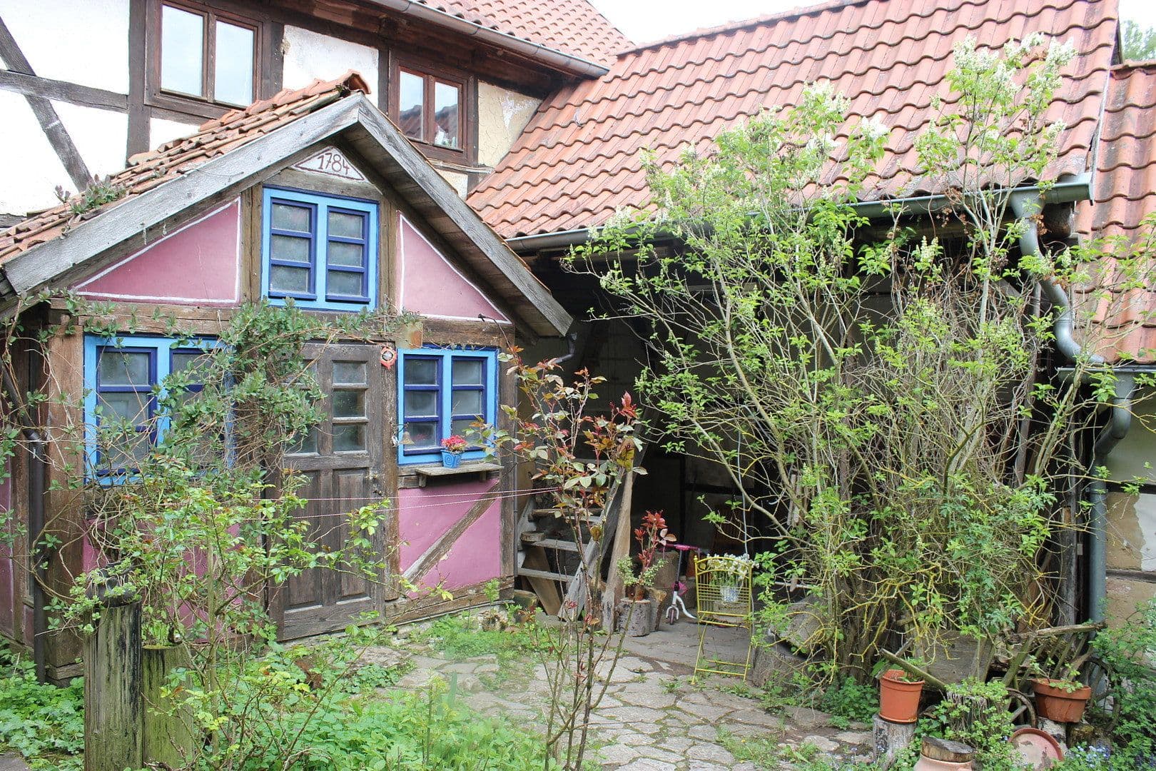 house for sale, 300 m², In Friedrichsrode 24, Helbedündorf, Thuringia house for sale, 300 m², In Friedrichsrode 24, Helbedündorf, Thuringia