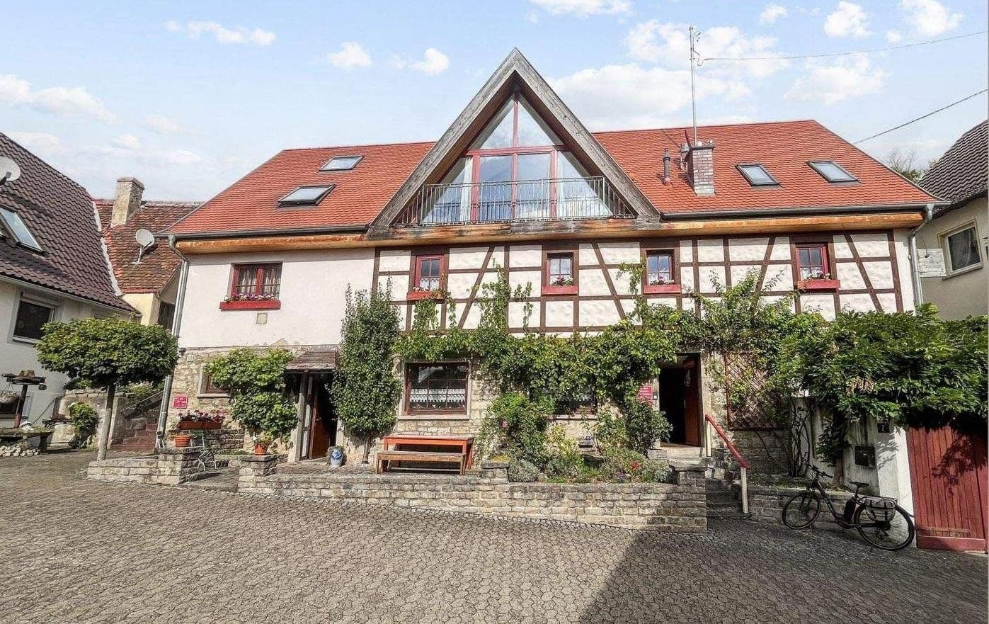 house for sale, 240 m², Brunnengasse 7, Randersacker, Bavaria house for sale, 240 m², Brunnengasse 7, Randersacker, Bavaria