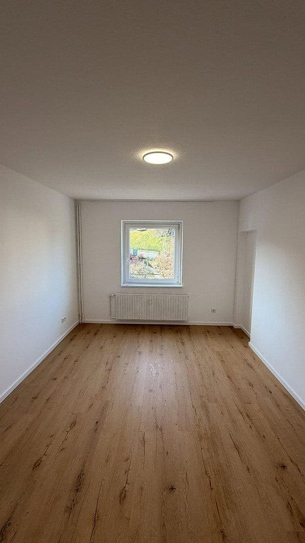 2 bedroom flat to rent, 58 m², Schwarzbach 67, Wuppertal, North Rhine-Westphalia 2 bedroom flat to rent, 58 m², Schwarzbach 67, Wuppertal, North Rhine-Westphalia