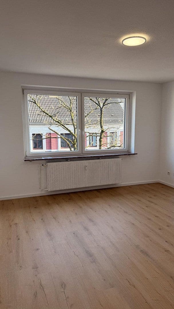 2 bedroom flat to rent, 58 m², Schwarzbach 67, Wuppertal, North Rhine-Westphalia 2 bedroom flat to rent, 58 m², Schwarzbach 67, Wuppertal, North Rhine-Westphalia