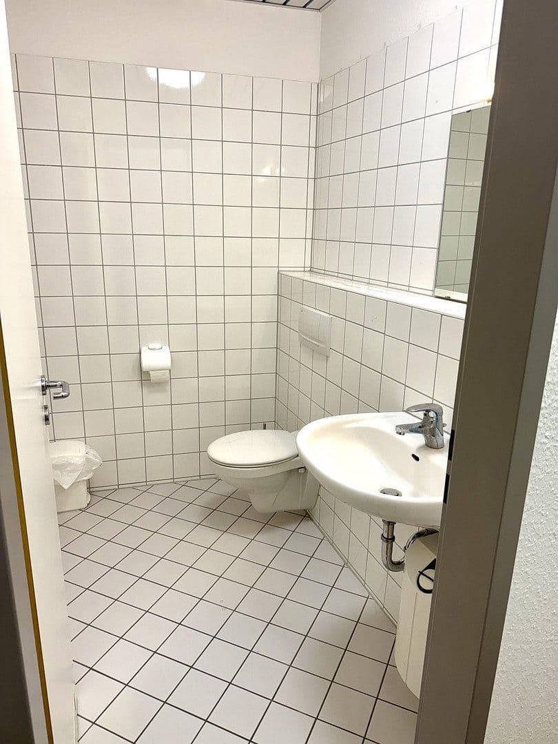 office to rent, 60 m², Am Markt 2, Schwerin, Mecklenburg-Vorpommern office to rent, 60 m², Am Markt 2, Schwerin, Mecklenburg-Vorpommern