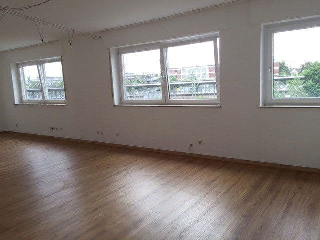 3 bedroom flat to rent, 105 m², Wilhelmstr. 66, Siegburg, North Rhine-Westphalia 3 bedroom flat to rent, 105 m², Wilhelmstr. 66, Siegburg, North Rhine-Westphalia