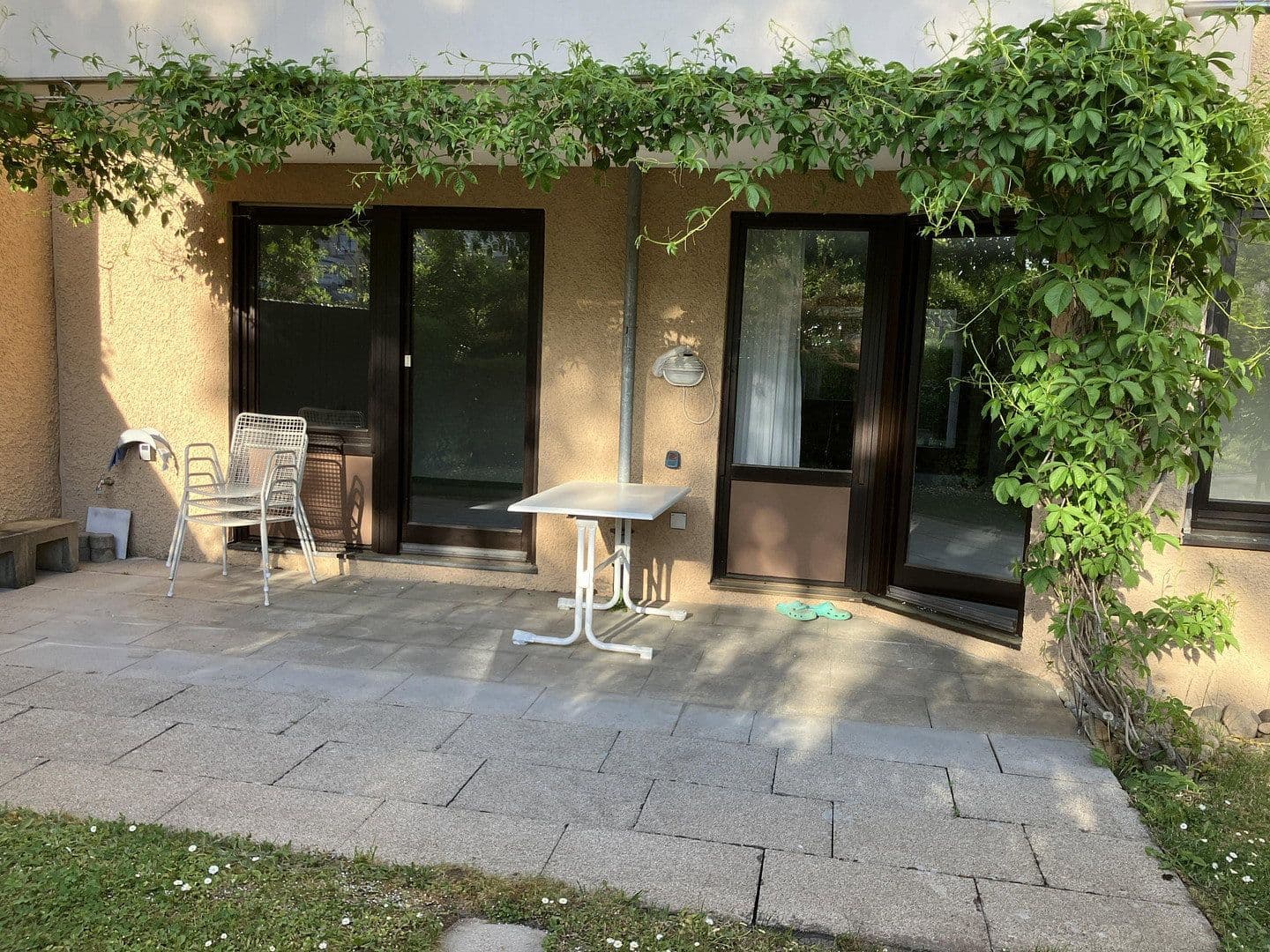 2 bedroom with open-plan kitchen flat to rent, 88 m², Stuttgart, Baden-Württemberg 2 bedroom with open-plan kitchen flat to rent, 88 m², Stuttgart, Baden-Württemberg