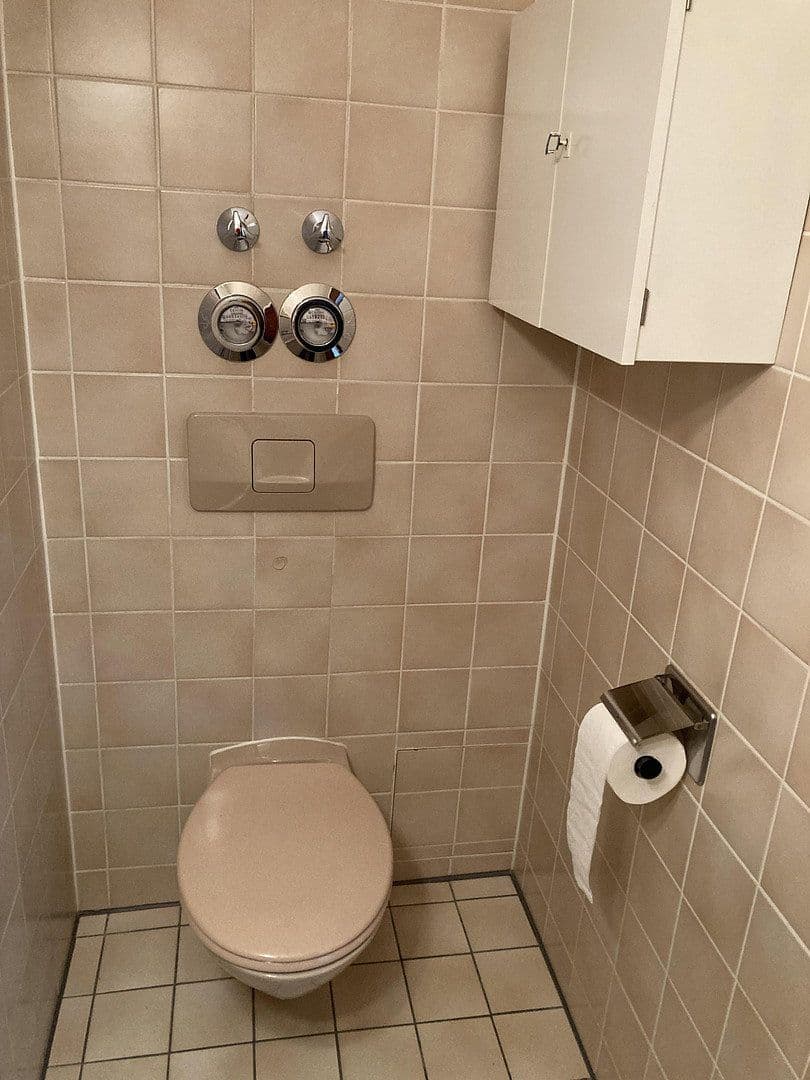 2 bedroom with open-plan kitchen flat to rent, 88 m², Stuttgart, Baden-Württemberg 2 bedroom with open-plan kitchen flat to rent, 88 m², Stuttgart, Baden-Württemberg