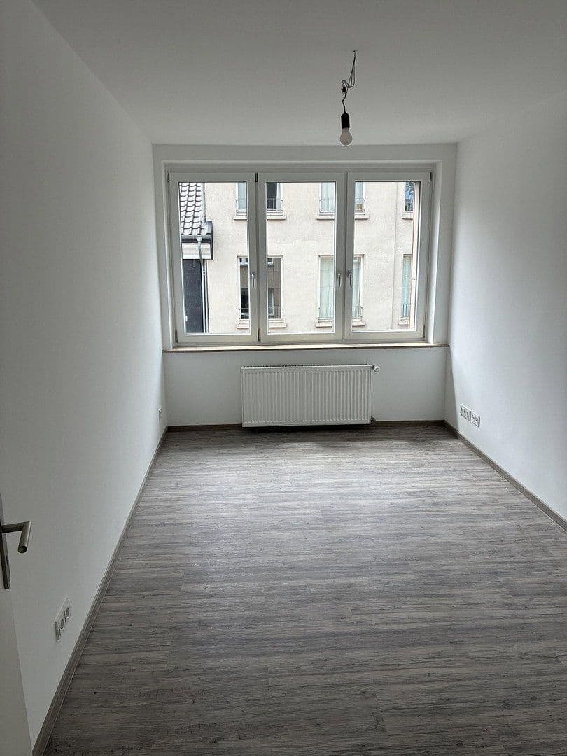 4 bedroom flat to rent, 120 m², Dellstraße 1a, Duisburg, North Rhine-Westphalia 4 bedroom flat to rent, 120 m², Dellstraße 1a, Duisburg, North Rhine-Westphalia