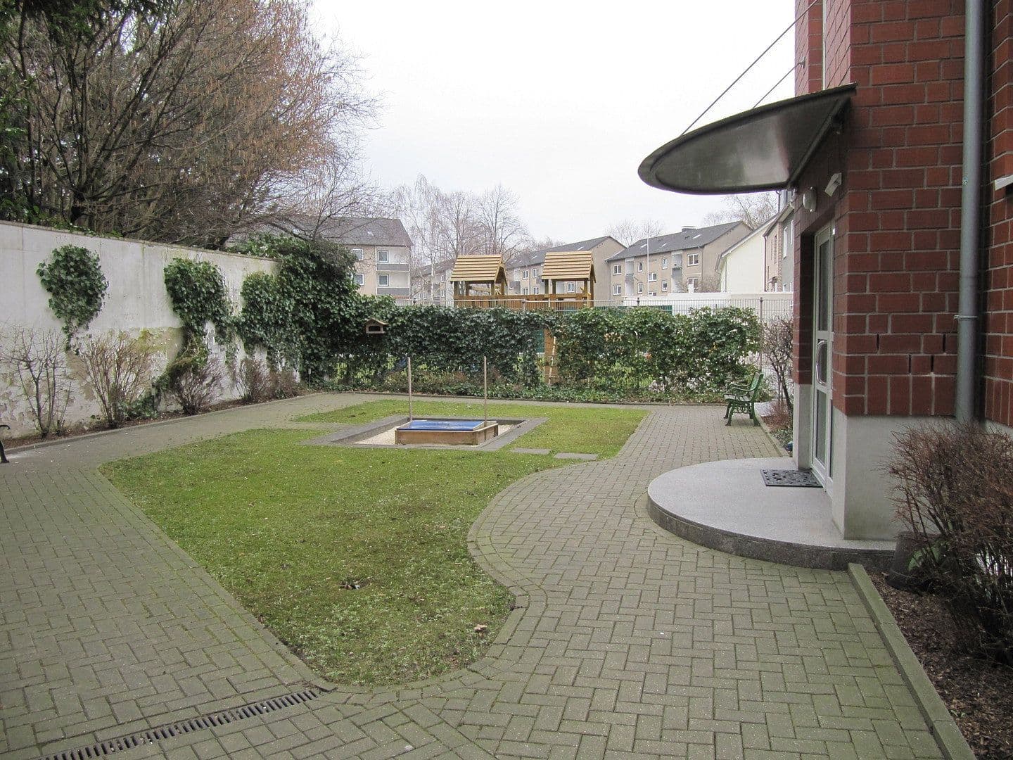 2 bedroom with open-plan kitchen flat to rent, 91 m², Bielefelder Straße 7, Herne, North Rhine-Westphalia 2 bedroom with open-plan kitchen flat to rent, 91 m², Bielefelder Straße 7, Herne, North Rhine-Westphalia