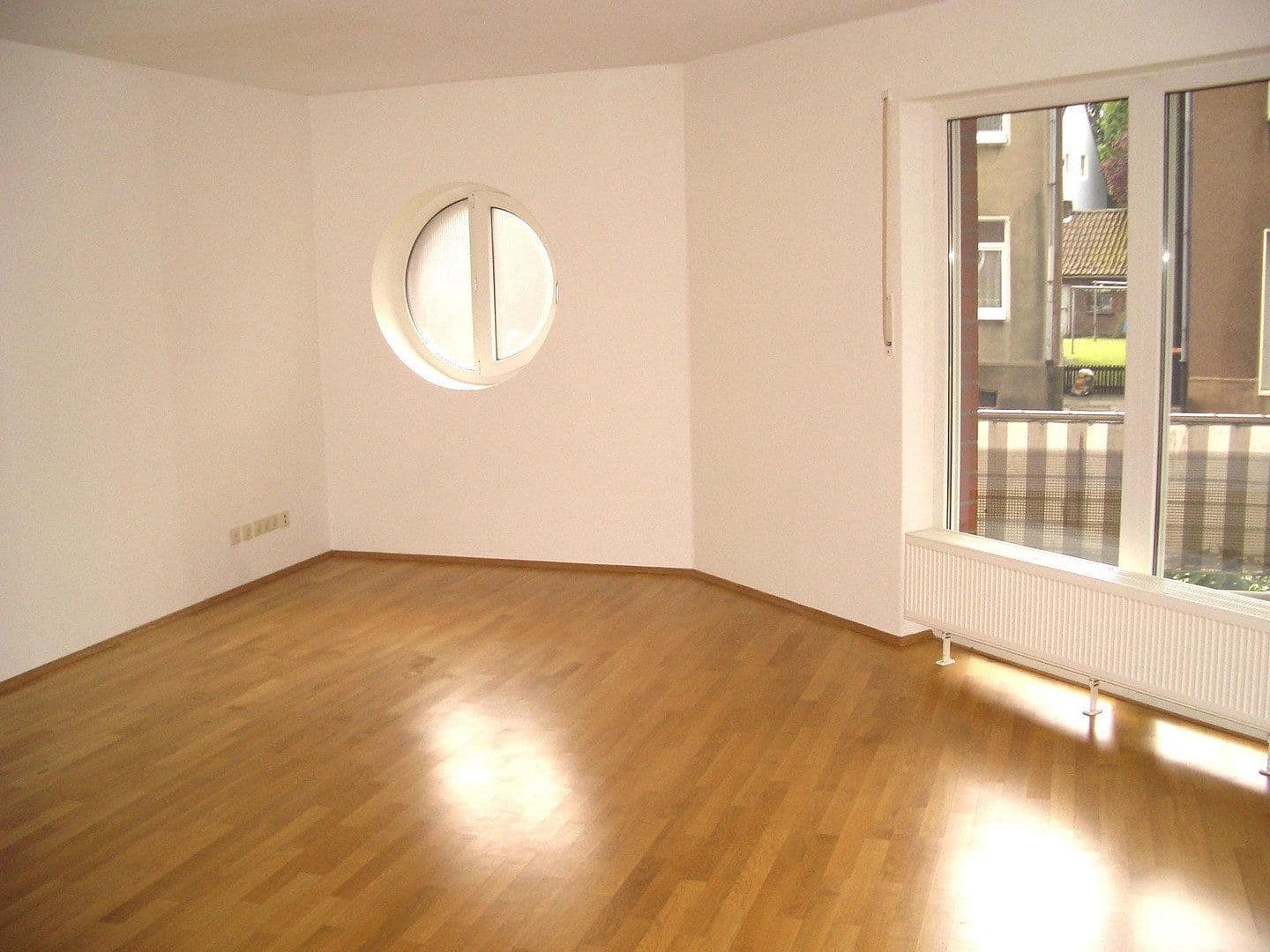 2 bedroom with open-plan kitchen flat to rent, 91 m², Bielefelder Straße 7, Herne, North Rhine-Westphalia 2 bedroom with open-plan kitchen flat to rent, 91 m², Bielefelder Straße 7, Herne, North Rhine-Westphalia