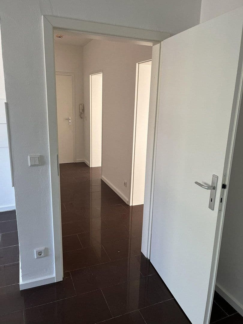 2 bedroom with open-plan kitchen flat to rent, 92 m², St.-Anton-Str. 21, Krefeld, North Rhine-Westphalia 2 bedroom with open-plan kitchen flat to rent, 92 m², St.-Anton-Str. 21, Krefeld, North Rhine-Westphalia