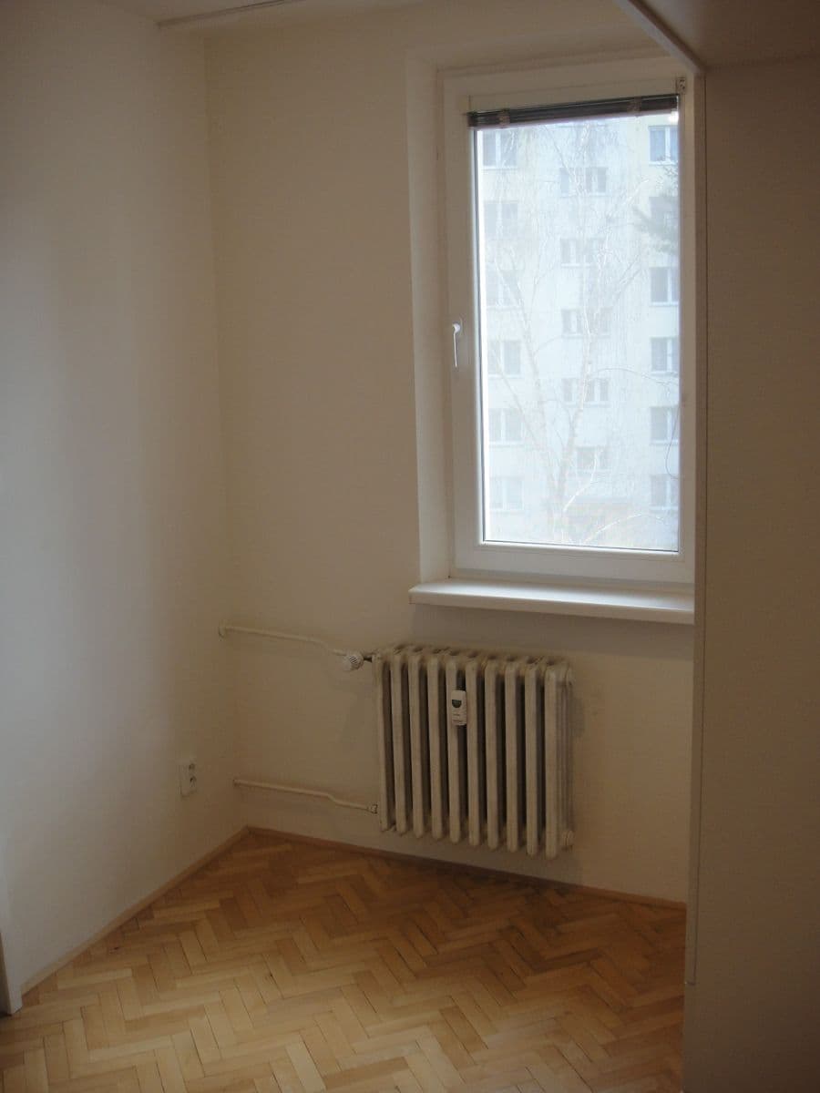 1 bedroom with open-plan kitchen flat to rent, 40 m², Za vodojemem, Olomouc, Olomoucký Region 1 bedroom with open-plan kitchen flat to rent, 40 m², Za vodojemem, Olomouc, Olomoucký Region