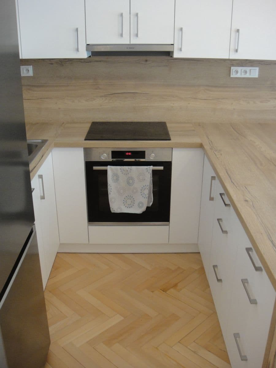 1 bedroom with open-plan kitchen flat to rent, 40 m², Za vodojemem, Olomouc, Olomoucký Region 1 bedroom with open-plan kitchen flat to rent, 40 m², Za vodojemem, Olomouc, Olomoucký Region