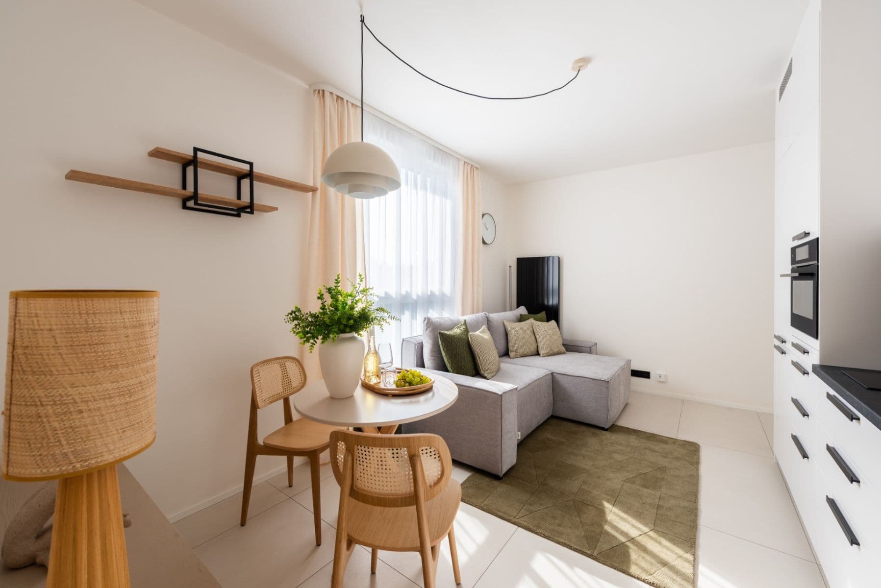 1 bedroom with open-plan kitchen flat to rent, 39 m², Krymská, Prague, Prague 1 bedroom with open-plan kitchen flat to rent, 39 m², Krymská, Prague, Prague