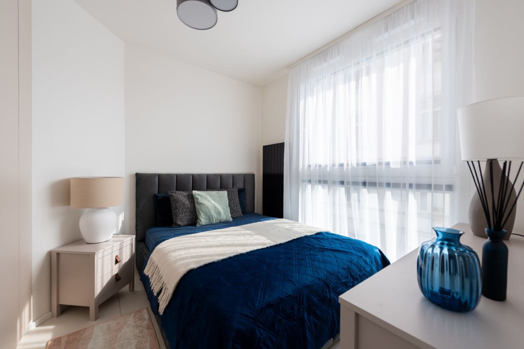 1 bedroom with open-plan kitchen flat to rent, 39 m², Krymská, Prague, Prague 1 bedroom with open-plan kitchen flat to rent, 39 m², Krymská, Prague, Prague