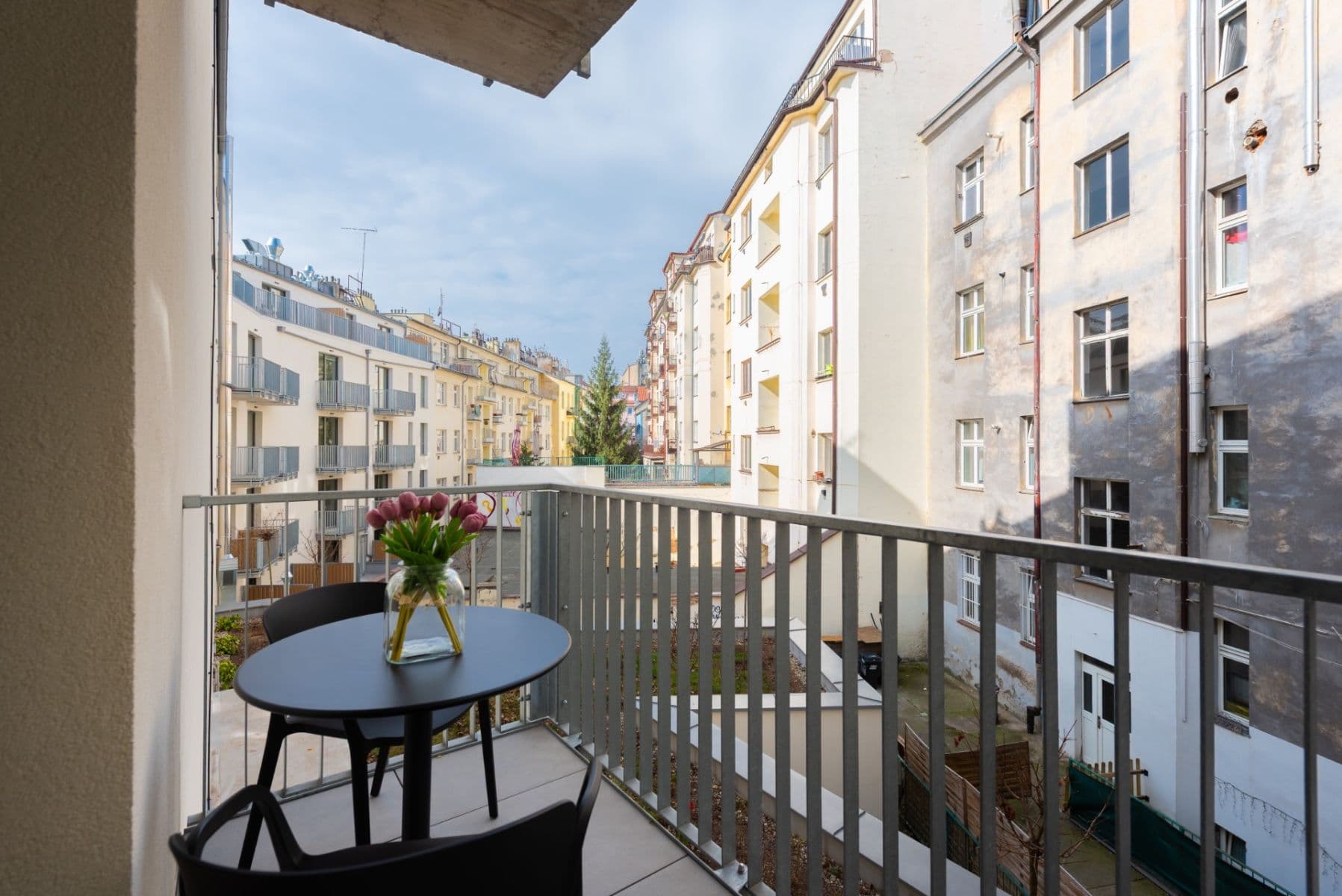 1 bedroom with open-plan kitchen flat to rent, 39 m², Krymská, Prague, Prague 1 bedroom with open-plan kitchen flat to rent, 39 m², Krymská, Prague, Prague