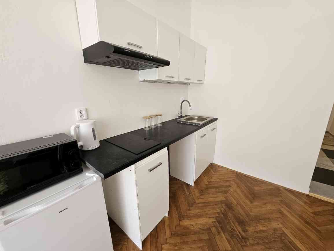 1 bedroom with open-plan kitchen flat to rent, 52 m², Skopalíkova, Brno, Jihomoravský Region 1 bedroom with open-plan kitchen flat to rent, 52 m², Skopalíkova, Brno, Jihomoravský Region