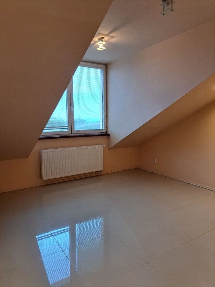 Studio flat to rent, 24 m², Na Radosti, Prague, Prague Studio flat to rent, 24 m², Na Radosti, Prague, Prague