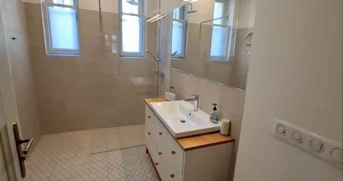 1 bedroom with open-plan kitchen flat to rent, 84 m², Valentinská, Prague, Prague 1 bedroom with open-plan kitchen flat to rent, 84 m², Valentinská, Prague, Prague