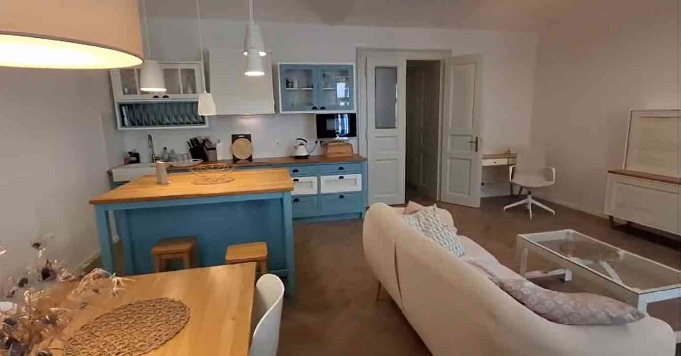 1 bedroom with open-plan kitchen flat to rent, 84 m², Valentinská, Prague, Prague 1 bedroom with open-plan kitchen flat to rent, 84 m², Valentinská, Prague, Prague