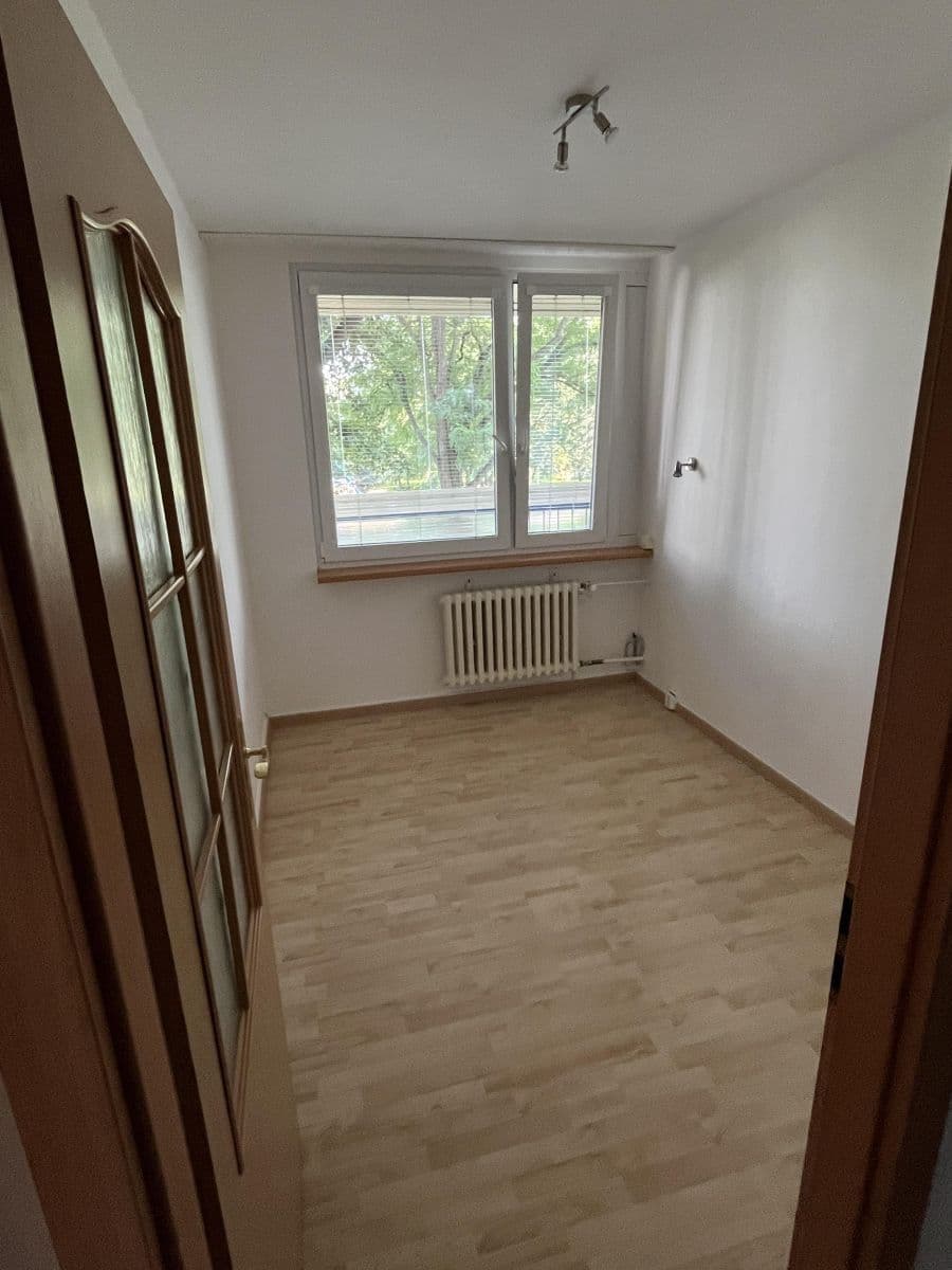 2 bedroom with open-plan kitchen flat to rent, 64 m², Borošova, Prague, Prague 2 bedroom with open-plan kitchen flat to rent, 64 m², Borošova, Prague, Prague