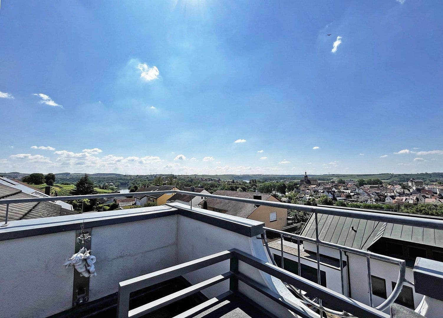 2 bedroom with open-plan kitchen flat to rent, 89 m², Lauffen am Neckar, Baden-Württemberg 2 bedroom with open-plan kitchen flat to rent, 89 m², Lauffen am Neckar, Baden-Württemberg
