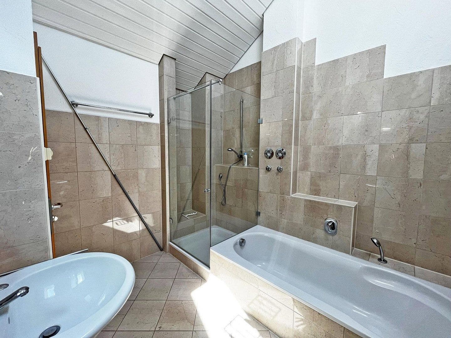 2 bedroom with open-plan kitchen flat to rent, 89 m², Lauffen am Neckar, Baden-Württemberg 2 bedroom with open-plan kitchen flat to rent, 89 m², Lauffen am Neckar, Baden-Württemberg