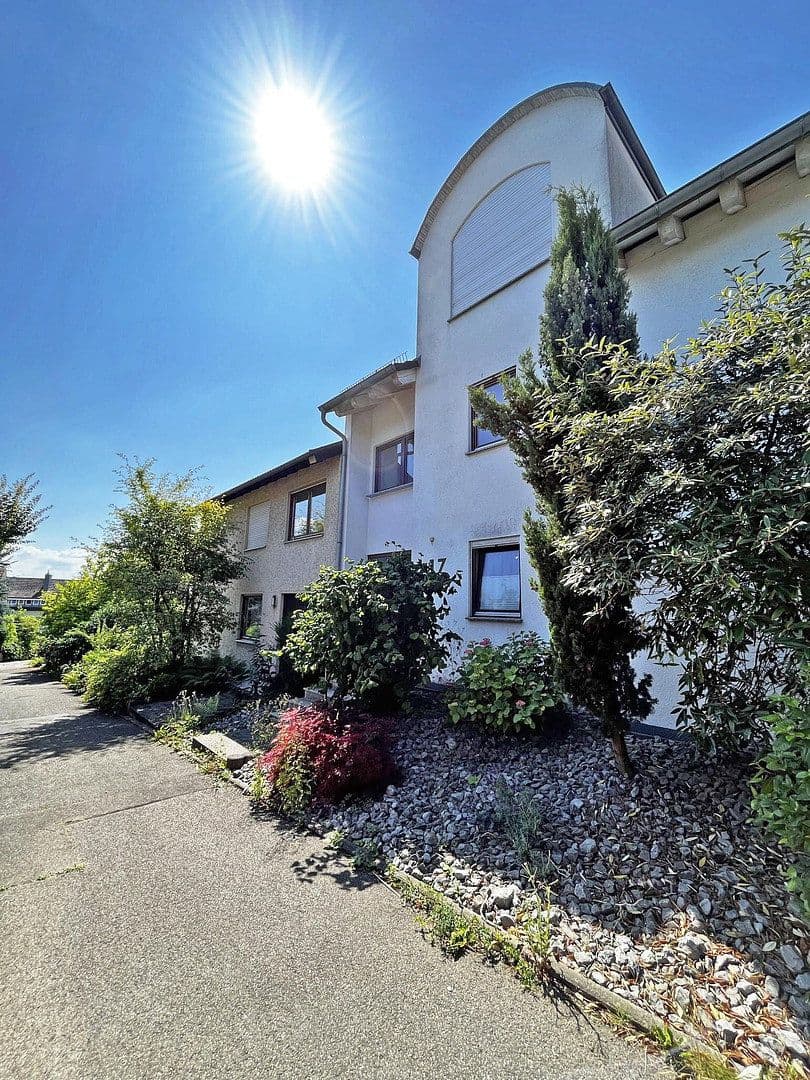 2 bedroom with open-plan kitchen flat to rent, 89 m², Lauffen am Neckar, Baden-Württemberg 2 bedroom with open-plan kitchen flat to rent, 89 m², Lauffen am Neckar, Baden-Württemberg