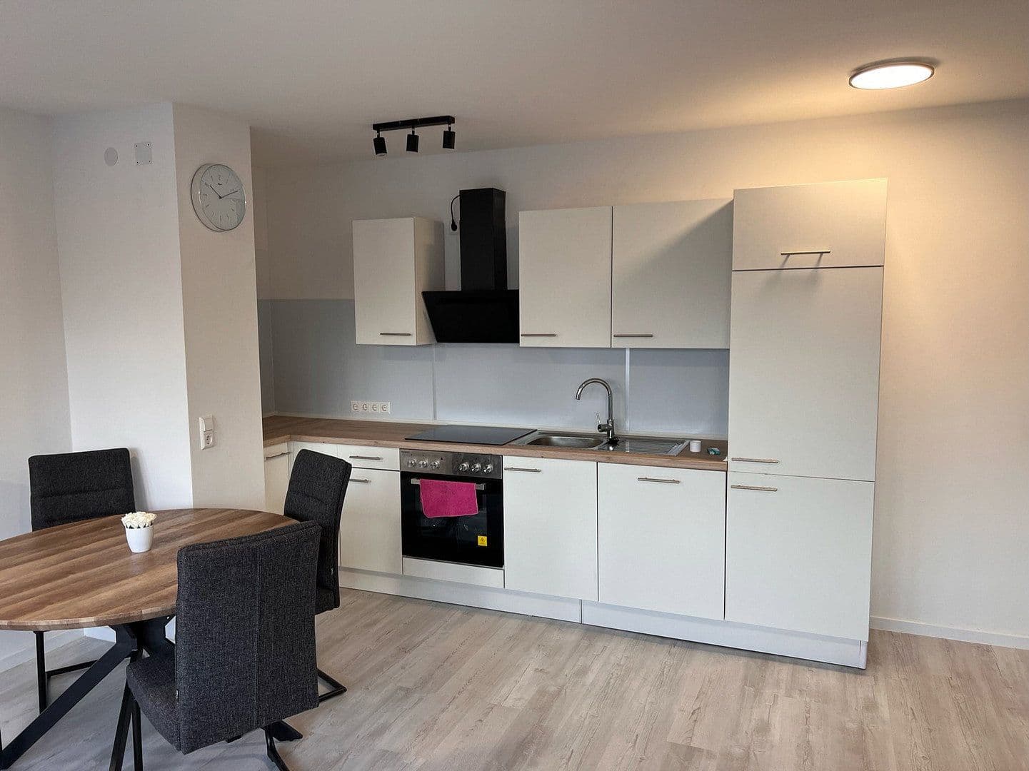 1 bedroom with open-plan kitchen flat to rent, 54 m², Haeberlinstrasse 8, Stuttgart-Vaihingen, Baden-Württemberg 1 bedroom with open-plan kitchen flat to rent, 54 m², Haeberlinstrasse 8, Stuttgart-Vaihingen, Baden-Württemberg