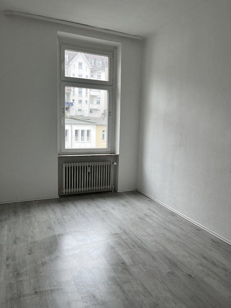 3 bedroom flat to rent, 65 m², Schwarzbach 80, Wuppertal, North Rhine-Westphalia 3 bedroom flat to rent, 65 m², Schwarzbach 80, Wuppertal, North Rhine-Westphalia