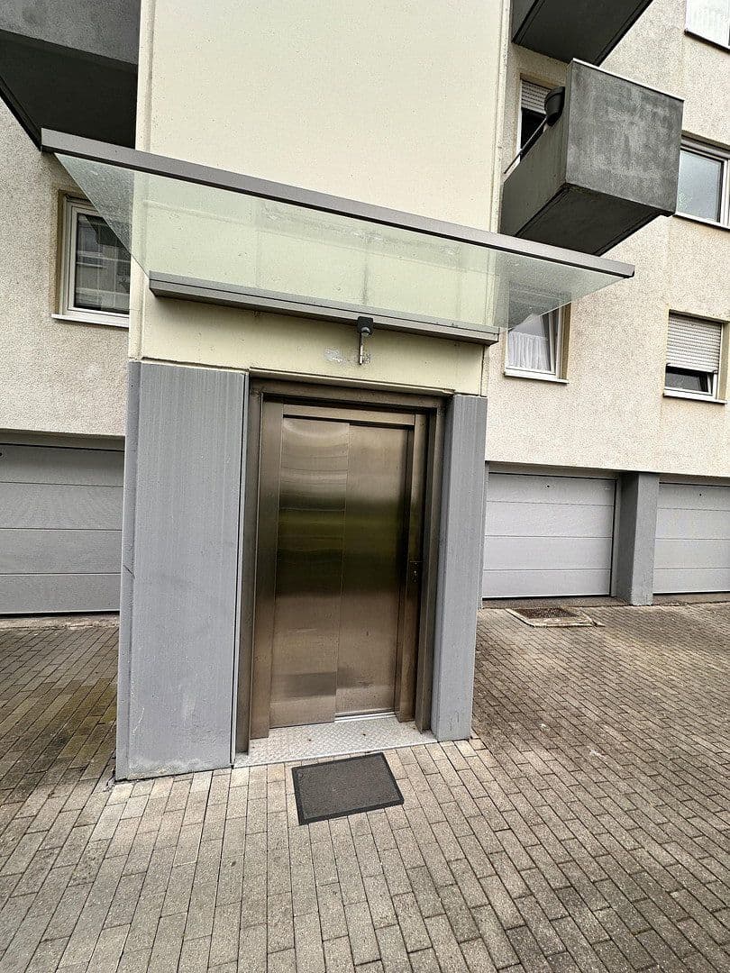 3 bedroom with open-plan kitchen flat to rent, 109 m², Badstraße, Heilbronn, Baden-Württemberg 3 bedroom with open-plan kitchen flat to rent, 109 m², Badstraße, Heilbronn, Baden-Württemberg