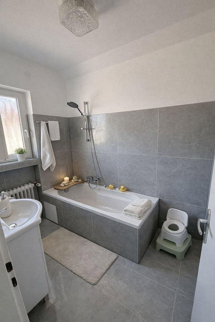 4 bedroom flat to rent, 99 m², Eggenstein-Leopoldshafen, Baden-Württemberg 4 bedroom flat to rent, 99 m², Eggenstein-Leopoldshafen, Baden-Württemberg