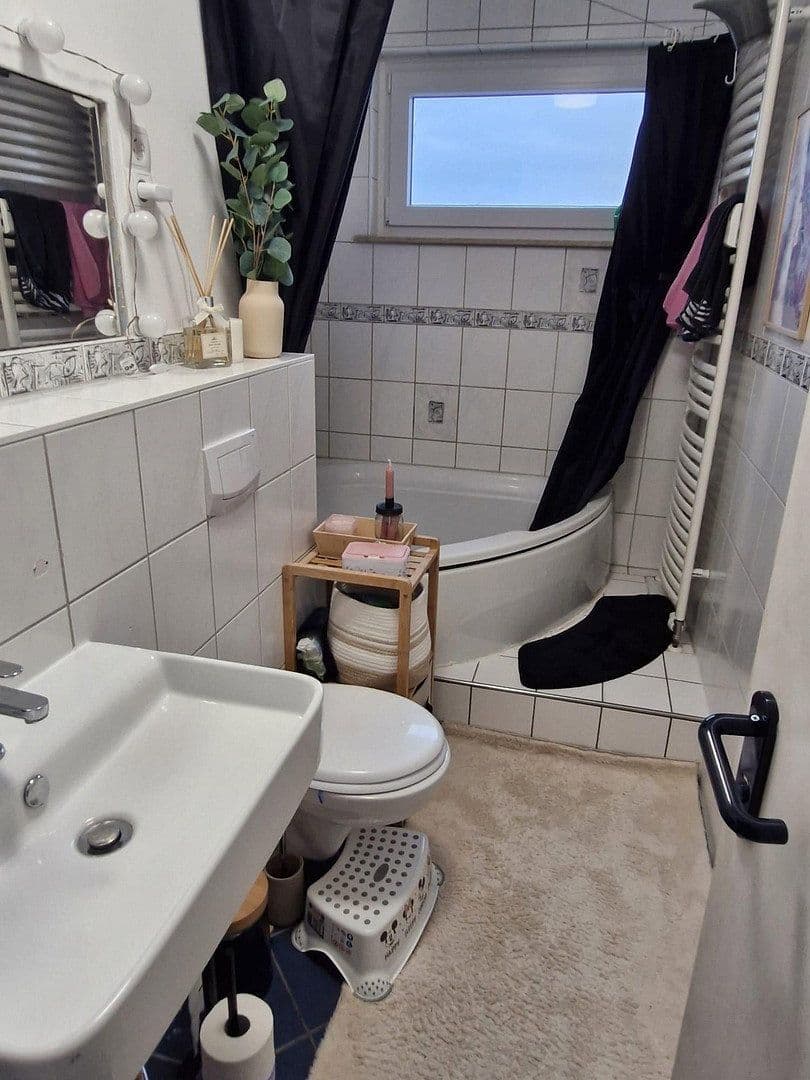 4 bedroom flat for sale, 83 m², Geschwister-Scholl-Straße 15, Wiesbaden, Hesse 4 bedroom flat for sale, 83 m², Geschwister-Scholl-Straße 15, Wiesbaden, Hesse