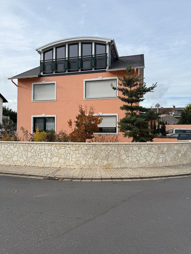 house for sale, 280 m², Kruft, Rhineland-Palatinate house for sale, 280 m², Kruft, Rhineland-Palatinate
